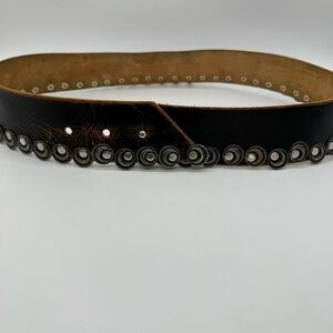 Brave Distressed Leather Studded Circle Belt Sz 34